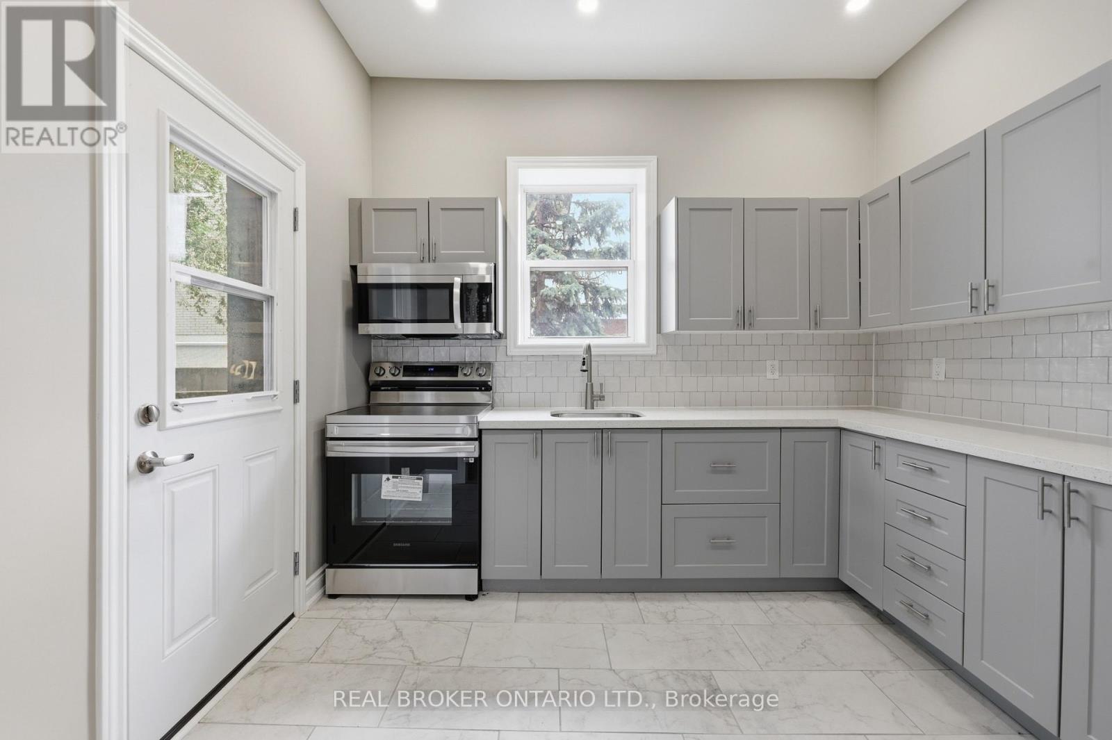 98 Duke Street, Hamilton, Ontario  L8P 1X5 - Photo 12 - X13750586
