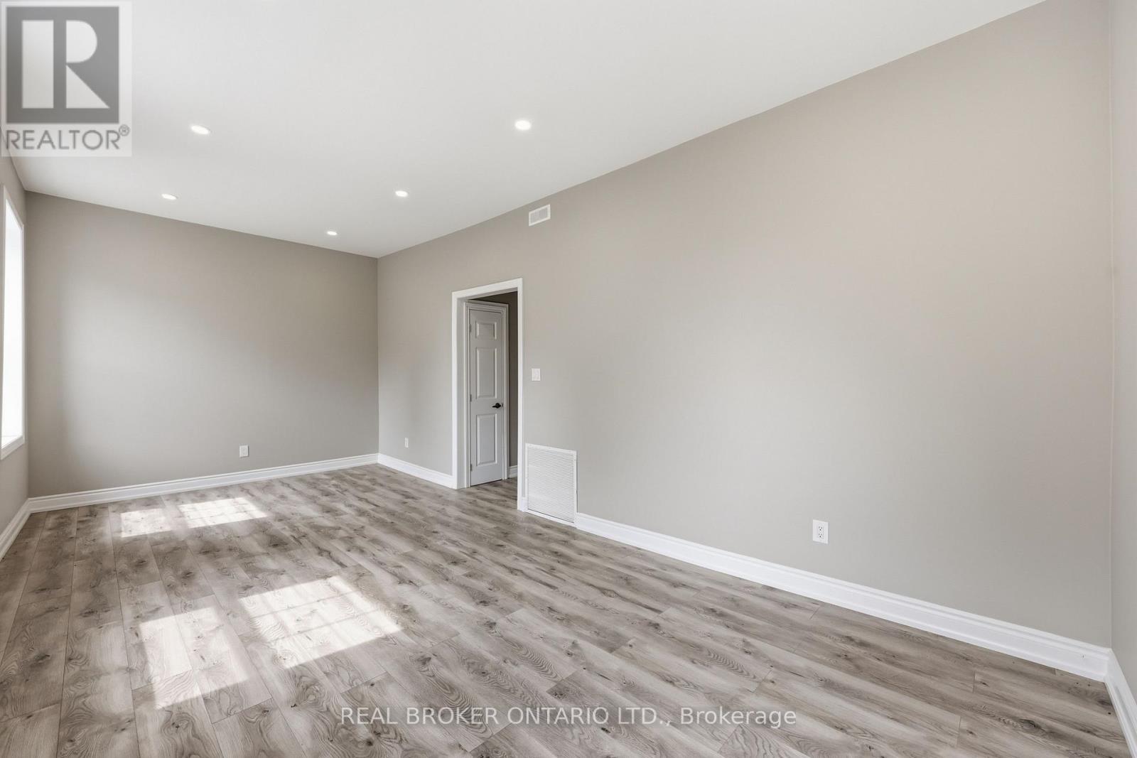98 Duke Street, Hamilton, Ontario  L8P 1X5 - Photo 15 - X13750586