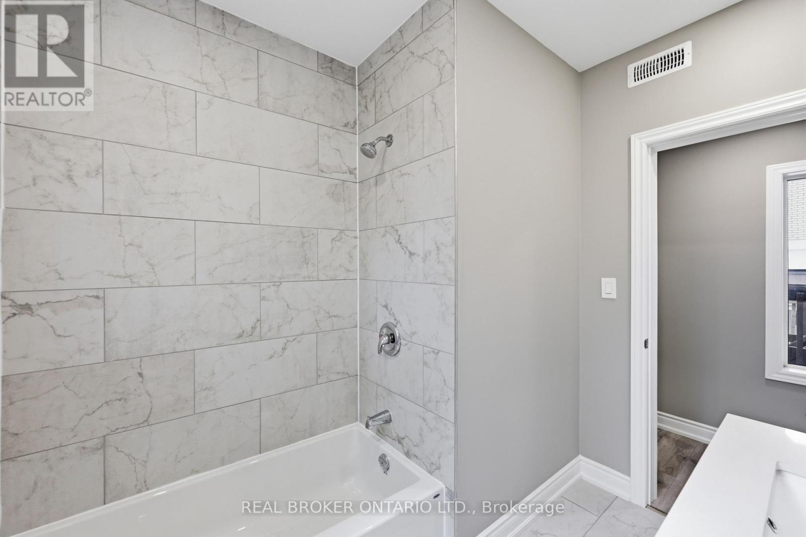 98 Duke Street, Hamilton, Ontario  L8P 1X5 - Photo 23 - X13750586