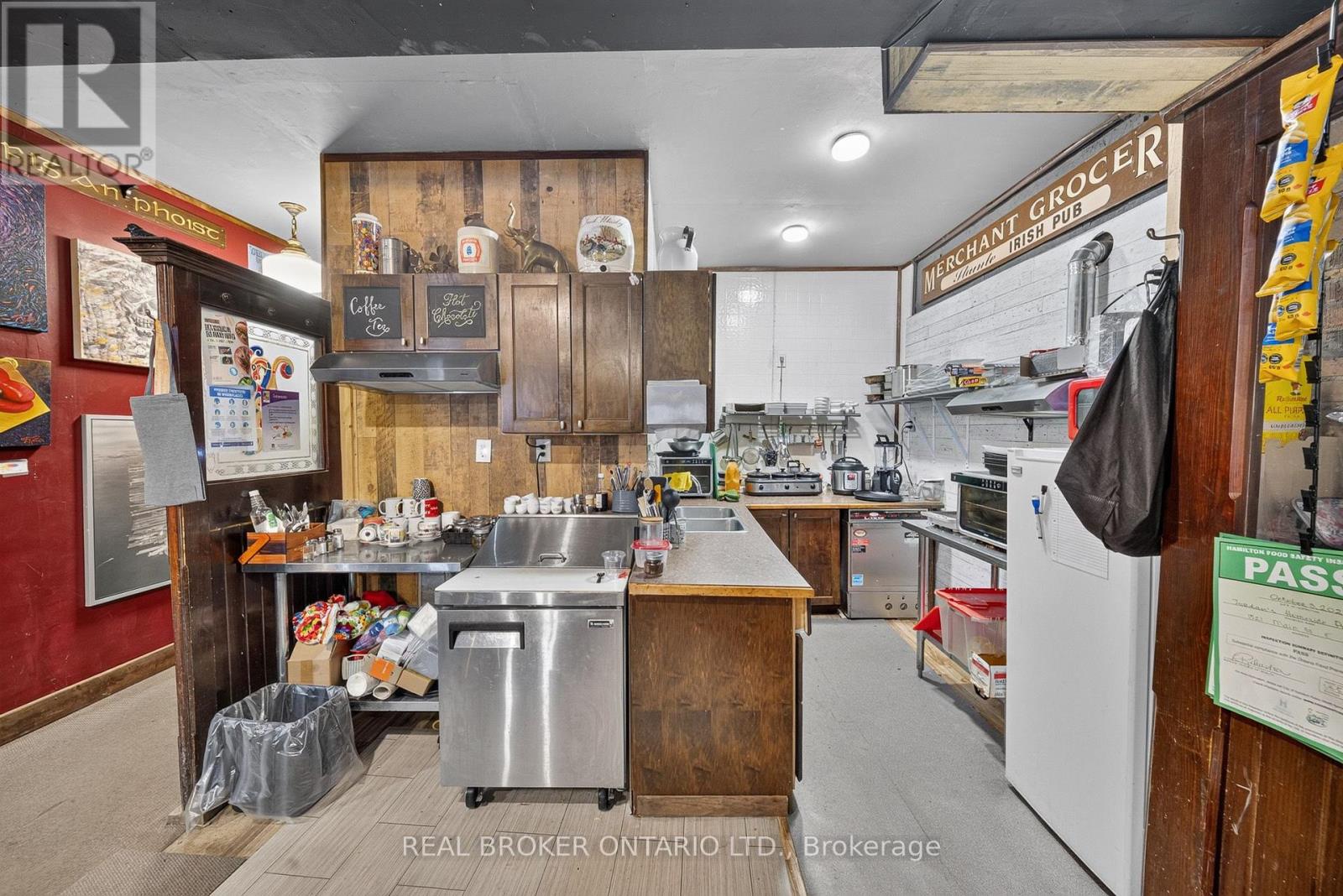 1523 Main Street E, Hamilton, Ontario  L8K 1E4 - Photo 12 - X13750588