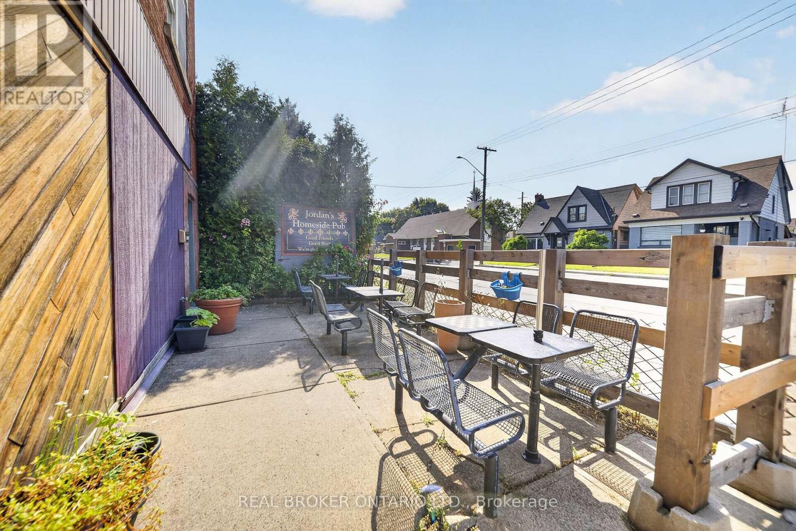 1523 Main Street E, Hamilton, Ontario  L8K 1E4 - Photo 3 - X13750588