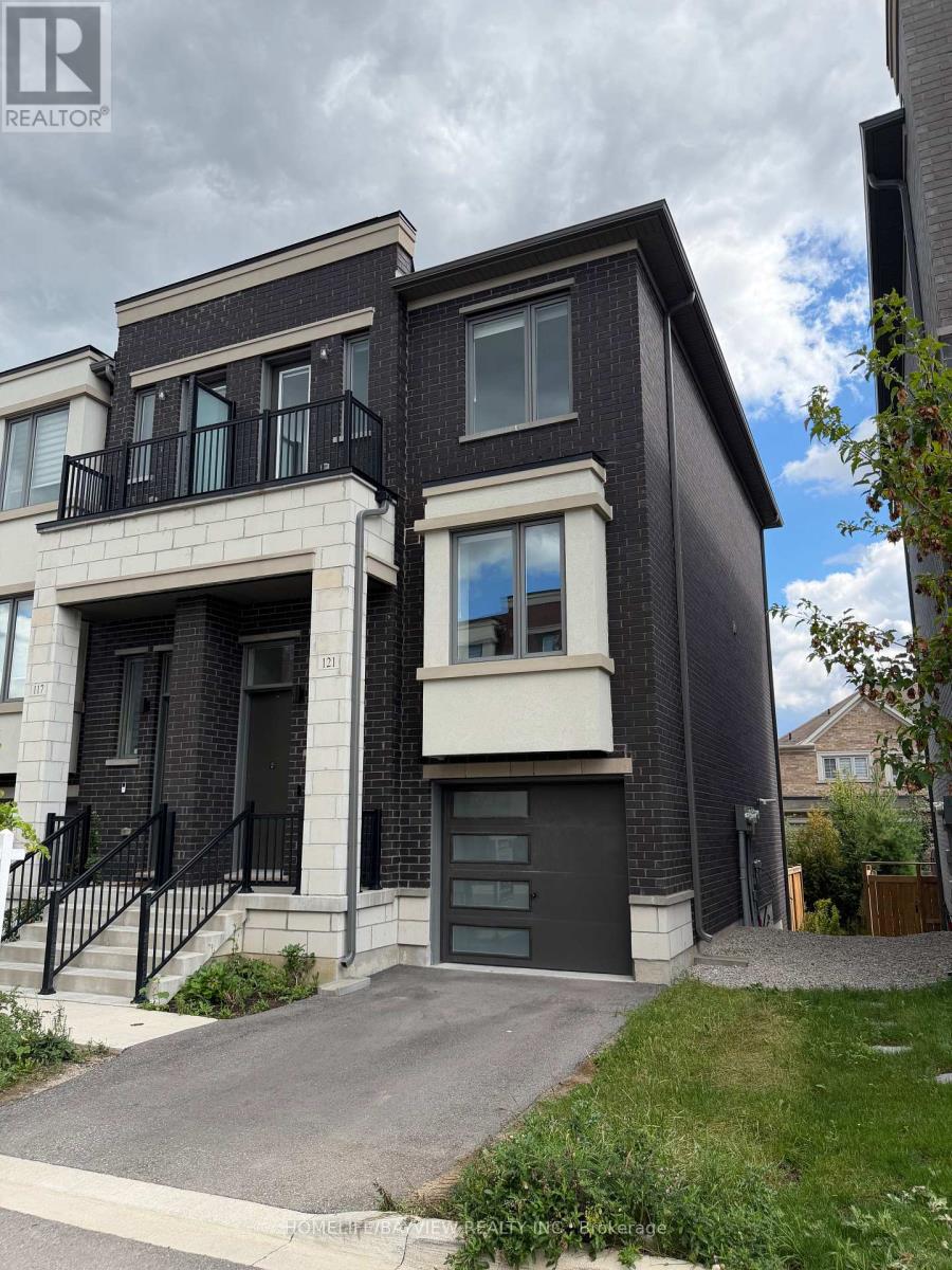 121 RATTENBURY ROAD, Vaughan, Ontario