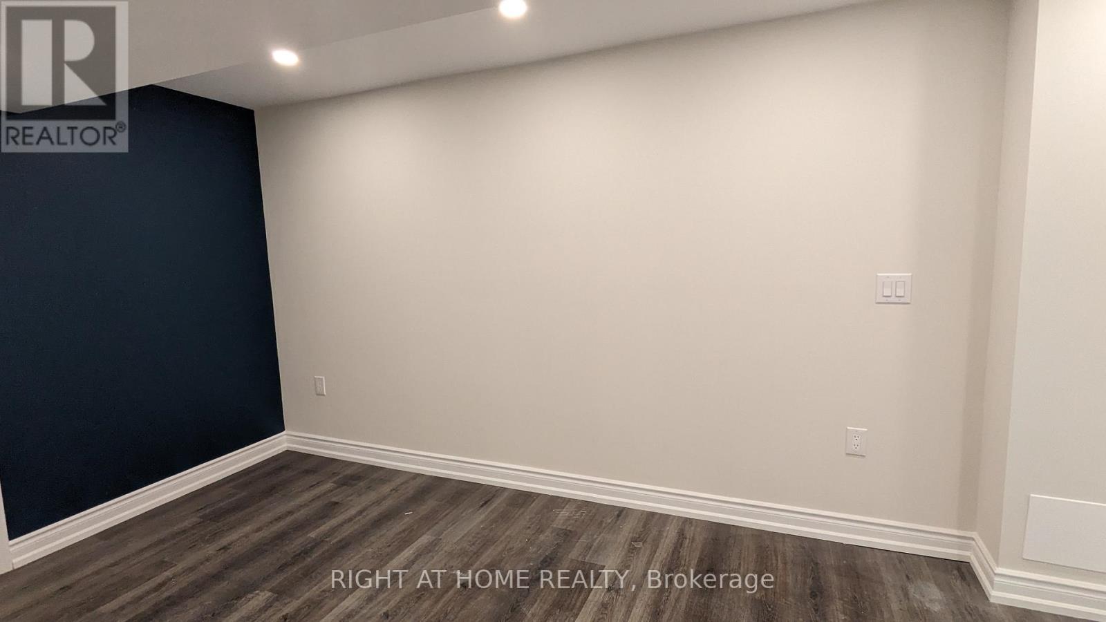 Basement Unit - 5654 Churchill Meadows Boulevard, Mississauga, Ontario  L5M 7A7 - Photo 5 - W13750634