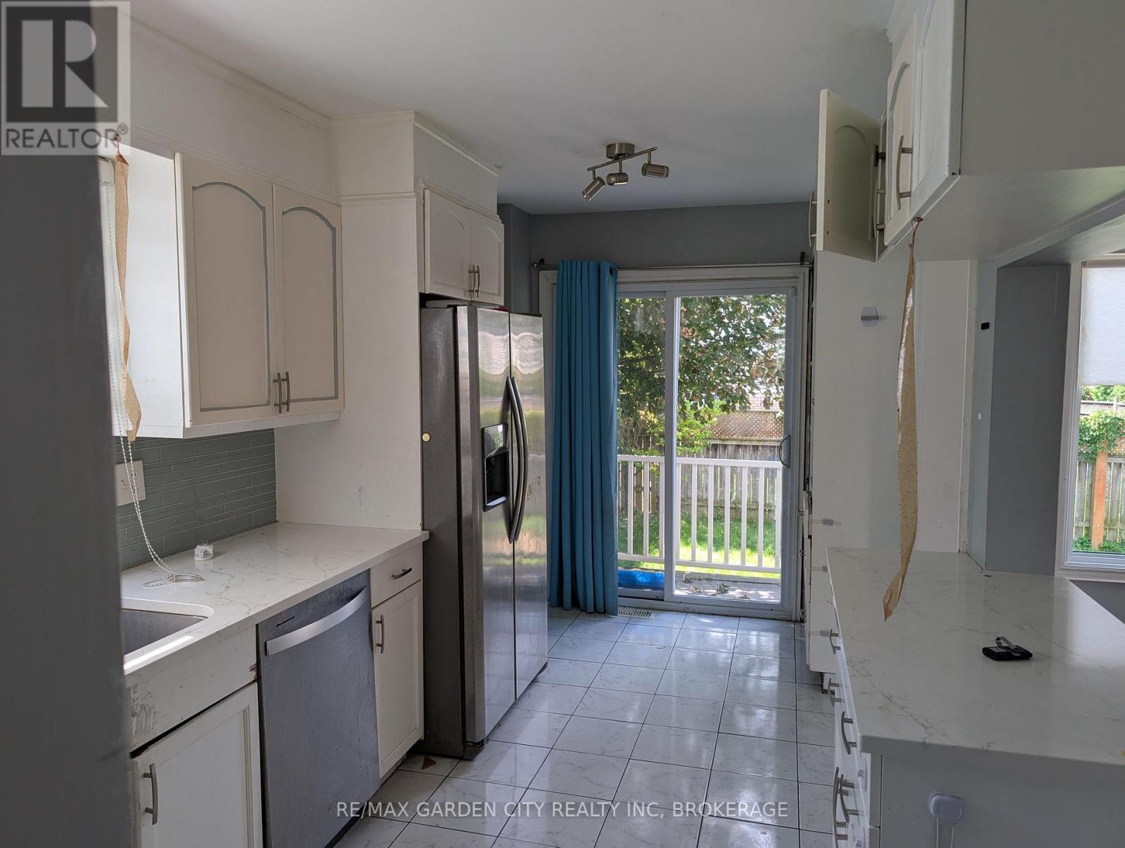 158 Summers Drive, Thorold, Ontario  L2V 5A1 - Photo 5 - X13677126