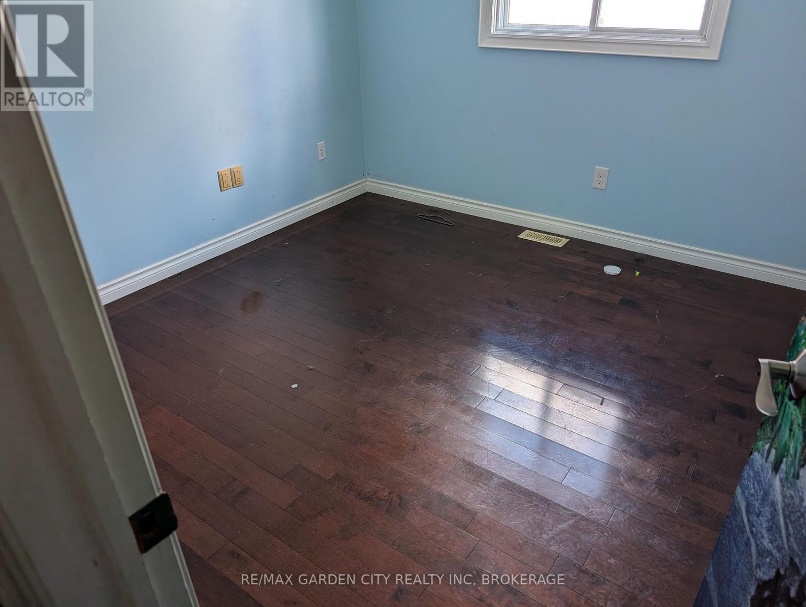 158 Summers Drive, Thorold, Ontario  L2V 5A1 - Photo 9 - X13677126