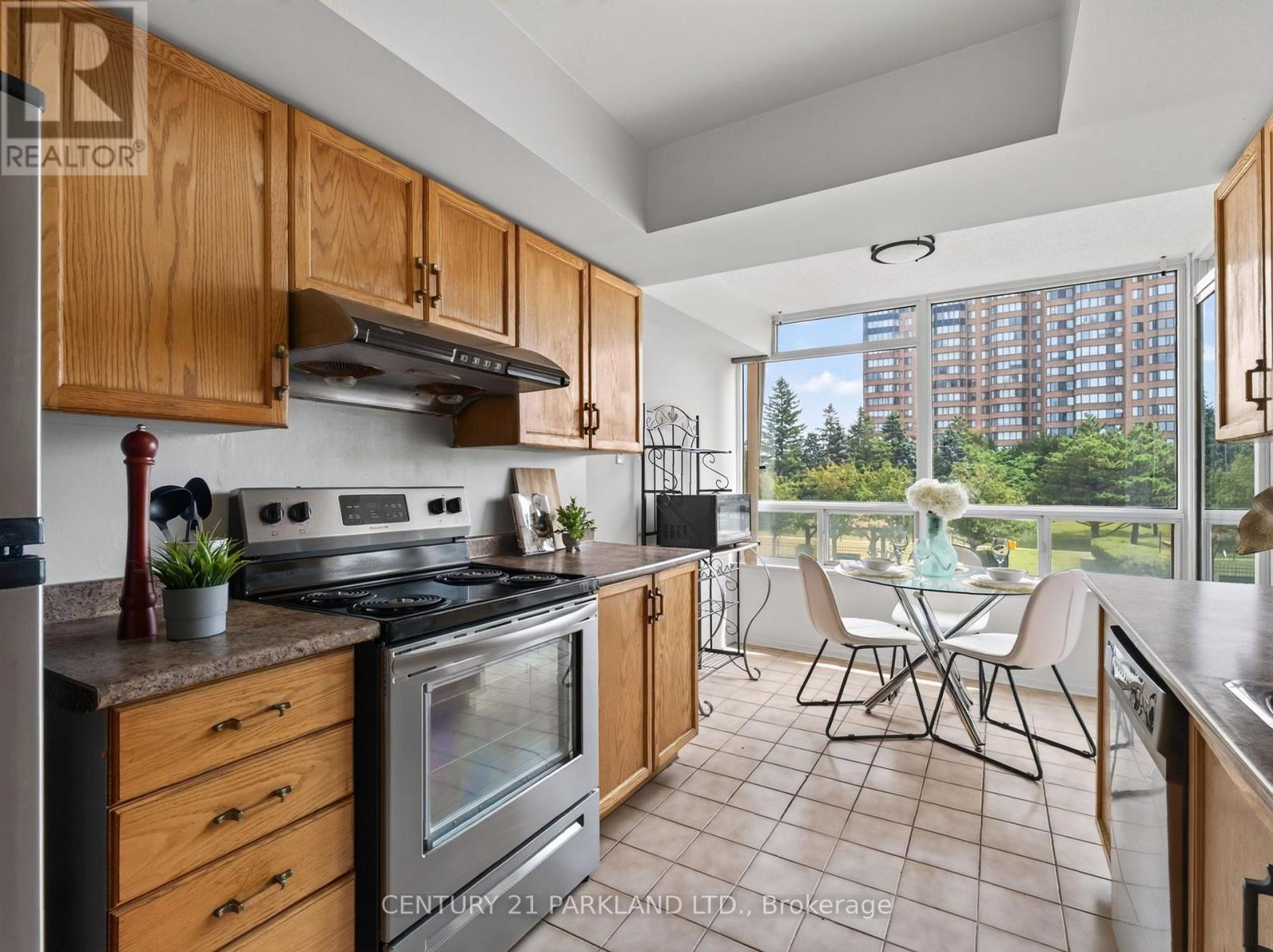 206 - 330 Alton Towers Circle, Toronto, Ontario M1V 5H3 - Photo 18 - E13641854