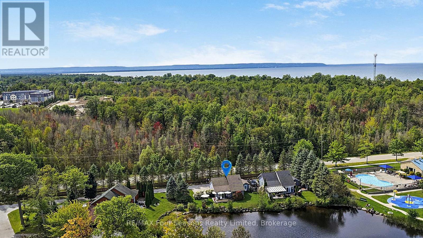 47 Cabin Crescent, Wasaga Beach, Ontario  L9Z 1X7 - Photo 4 - S13750686