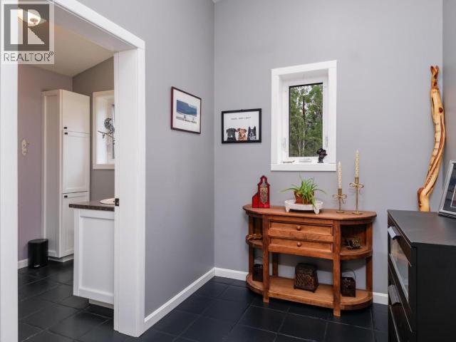 25 BLAKER PLACE photo 12