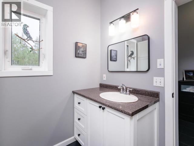 25 BLAKER PLACE photo 13