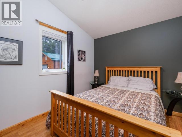 25 BLAKER PLACE photo 15