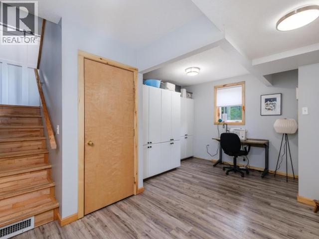 25 BLAKER PLACE photo 18