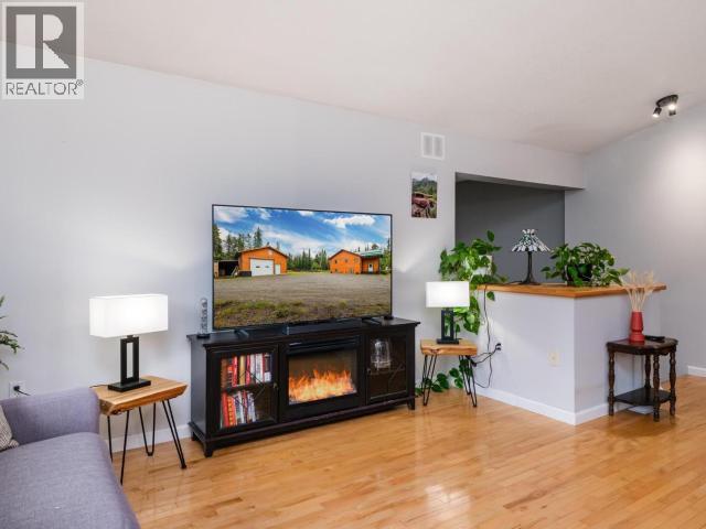 25 BLAKER PLACE photo 6