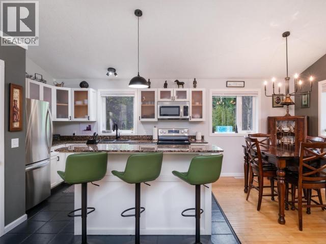 25 BLAKER PLACE photo 9