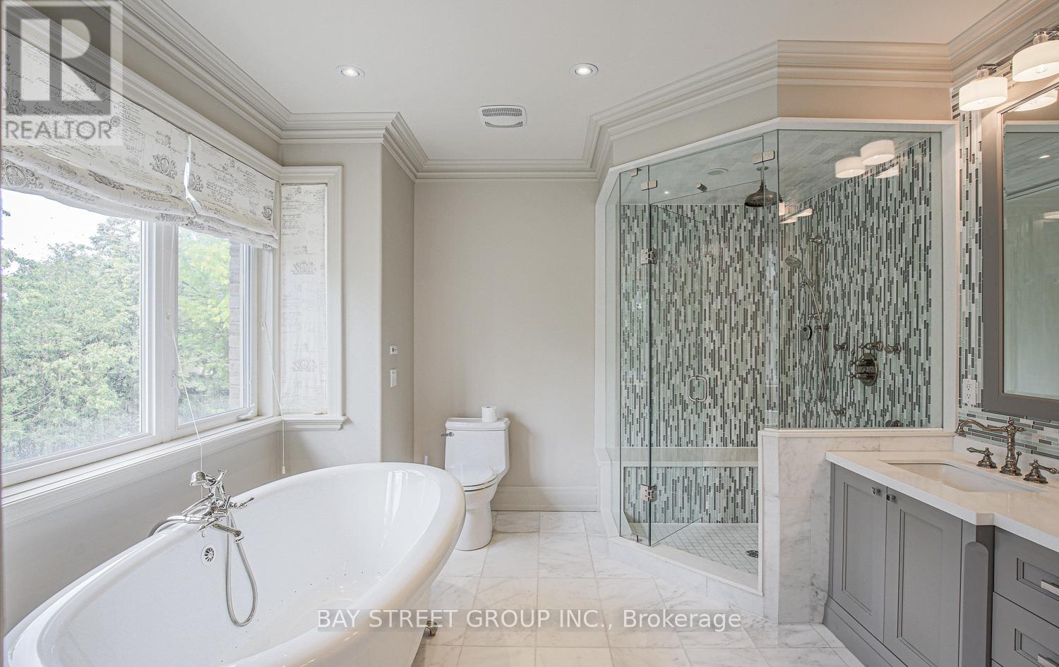 500 Deloraine Avenue, Toronto, Ontario  M5M 2B8 - Photo 22 - C13750672