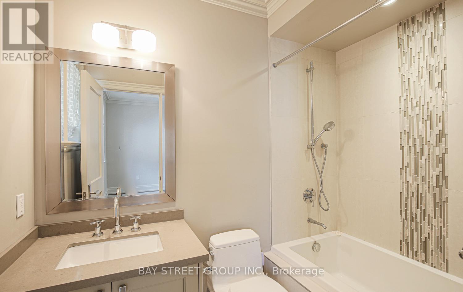 500 Deloraine Avenue, Toronto, Ontario  M5M 2B8 - Photo 29 - C13750672