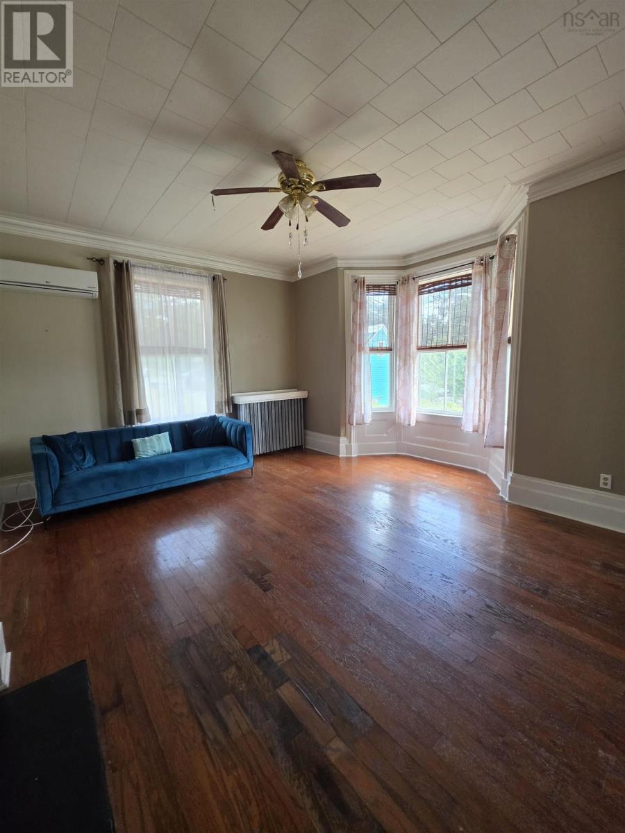 96 St Andrews Street, Pictou, Nova Scotia  B0K 1H0 - Photo 9 - 202622526