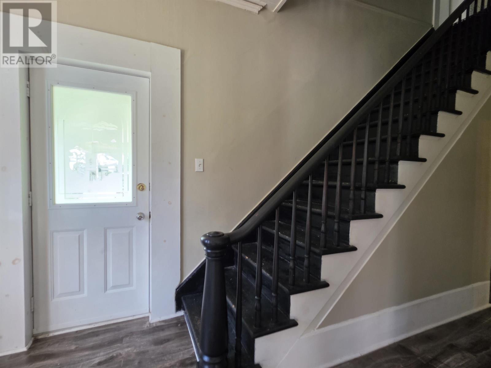 96 St Andrews Street, Pictou, Nova Scotia  B0K 1H0 - Photo 4 - 202622526