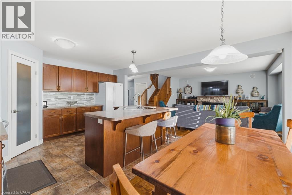 23 Doon Creek Street, Kitchener, Ontario  N2R 0B4 - Photo 5 - 40802140
