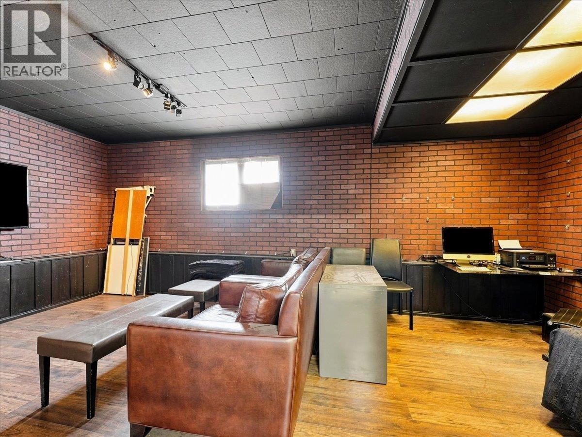 2206 E 8th Avenue, Vancouver, British Columbia  V5N 1V5 - Photo 28 - R3161940