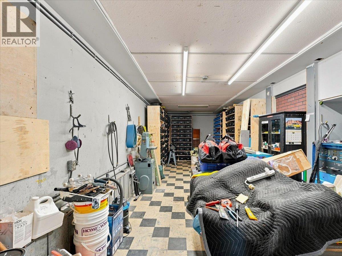 2206 E 8th Avenue, Vancouver, British Columbia  V5N 1V5 - Photo 29 - R3161940
