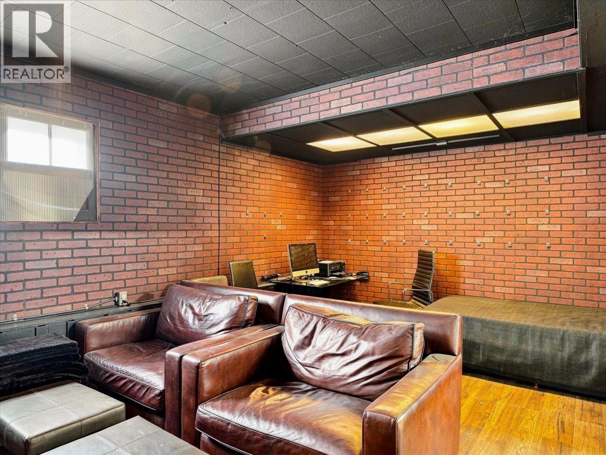 2206 E 8th Avenue, Vancouver, British Columbia  V5N 1V5 - Photo 27 - R3161940