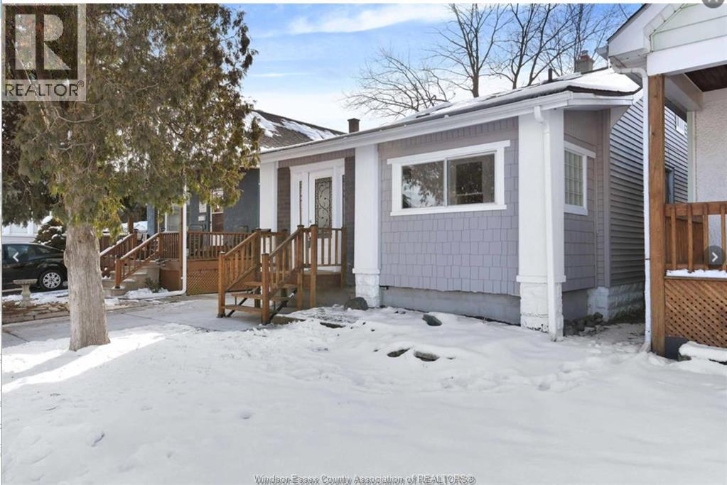 1479 LILLIAN AVENUE, Windsor, Ontario