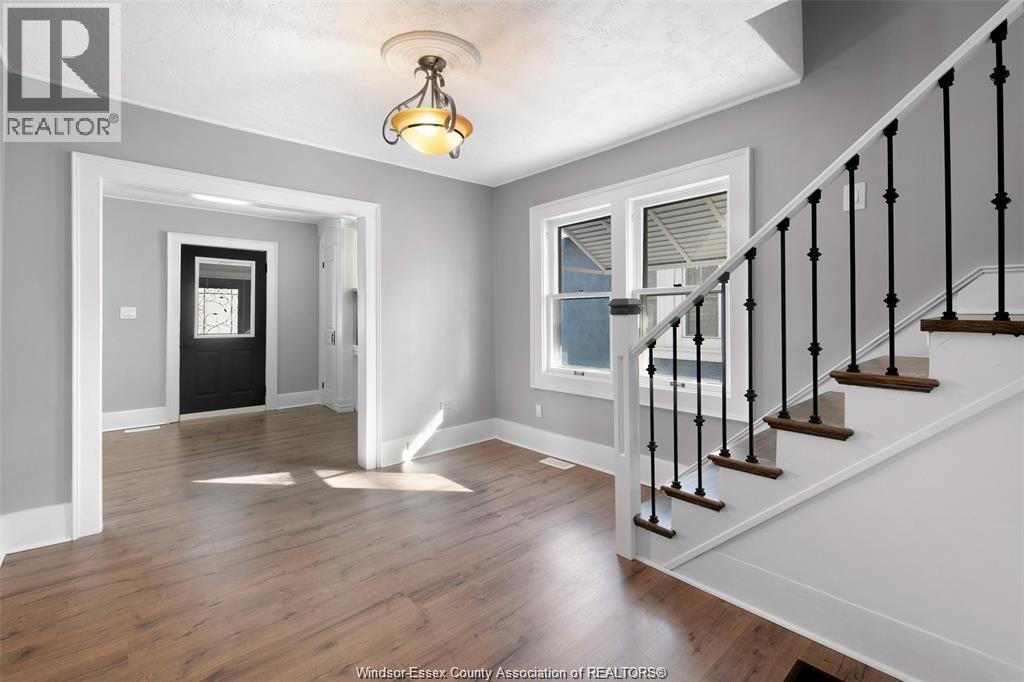 1479 Lillian Avenue, Windsor, Ontario  N8X 4A7 - Photo 5 - 26021118