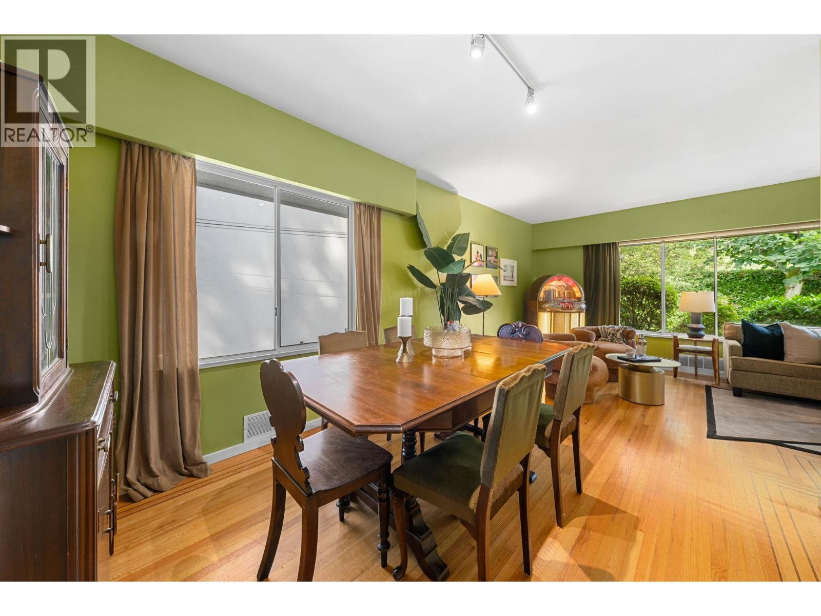 2011 Bridgman Avenue, North Vancouver, British Columbia  V7P 2T7 - Photo 12 - R3161949