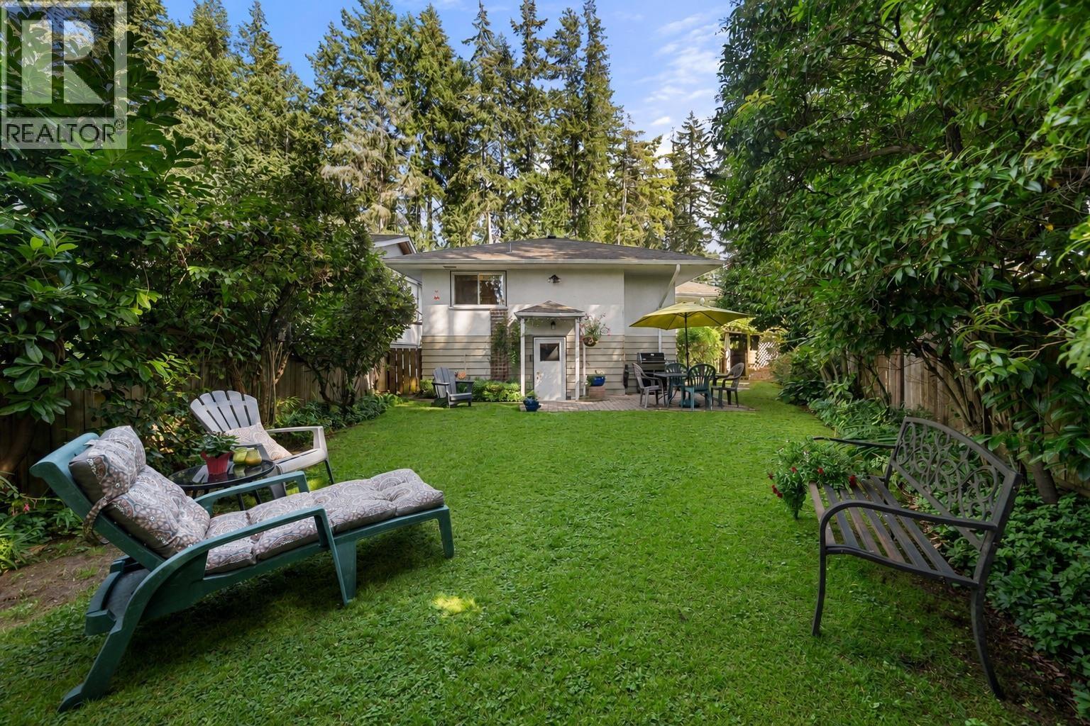 2011 Bridgman Avenue, North Vancouver, British Columbia  V7P 2T7 - Photo 34 - R3161949