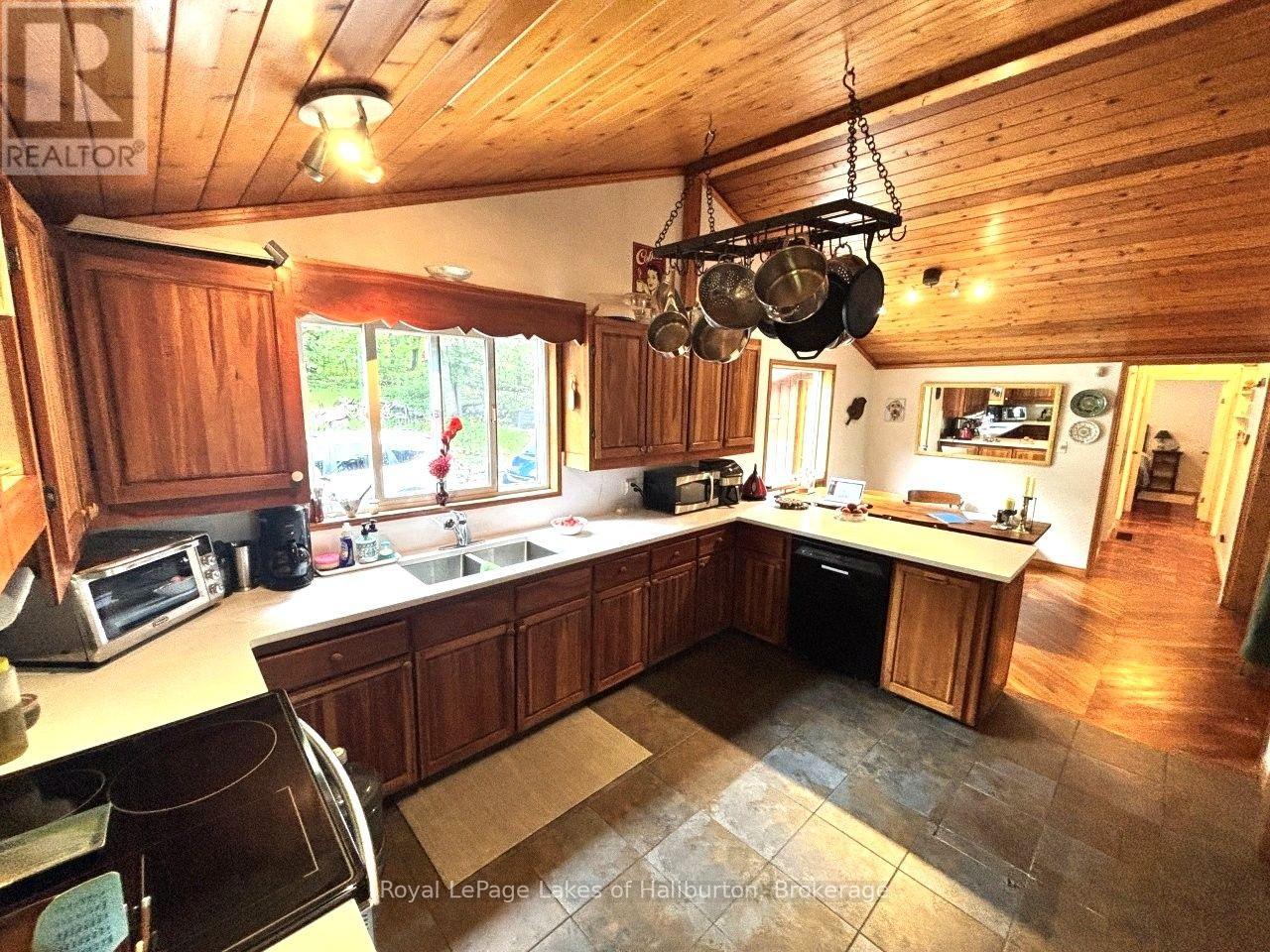 10 Nevison Drive, Kawartha Lakes, Ontario  K0M 2L0 - Photo 12 - X13750694