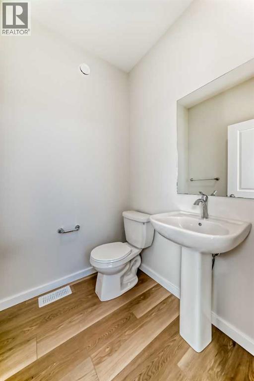 104 Creekside Rise SW, Calgary, Alberta  T2X 6G8 - Photo 20 - A2326343