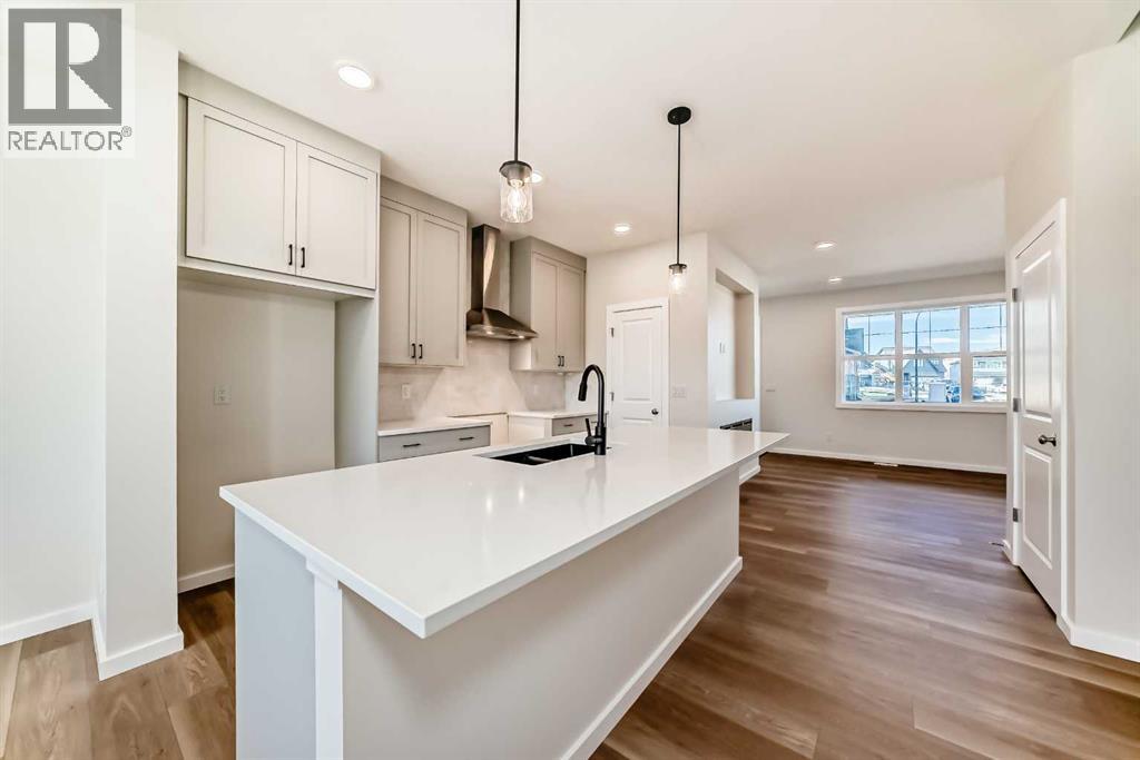 104 Creekside Rise SW, Calgary, Alberta  T2X 6G8 - Photo 12 - A2326343