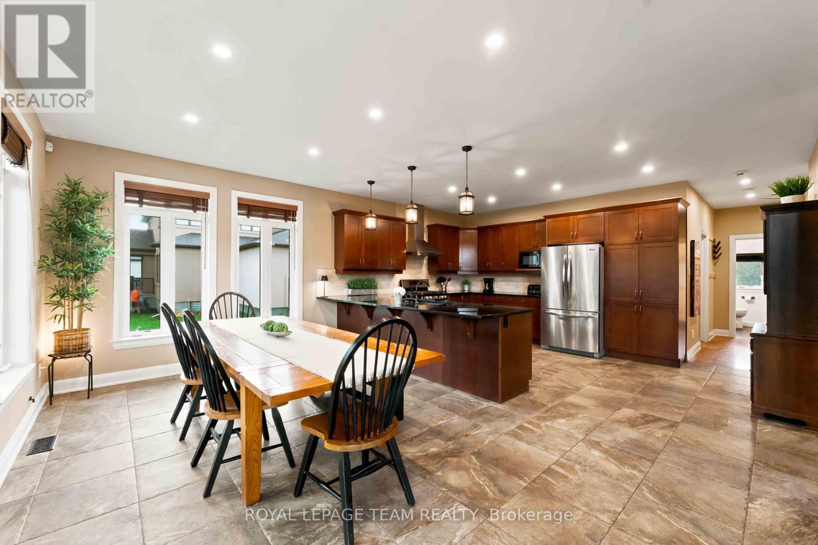 1801 Cedarlakes Way, Ottawa, Ontario  K4P 1G4 - Photo 11 - X13547812