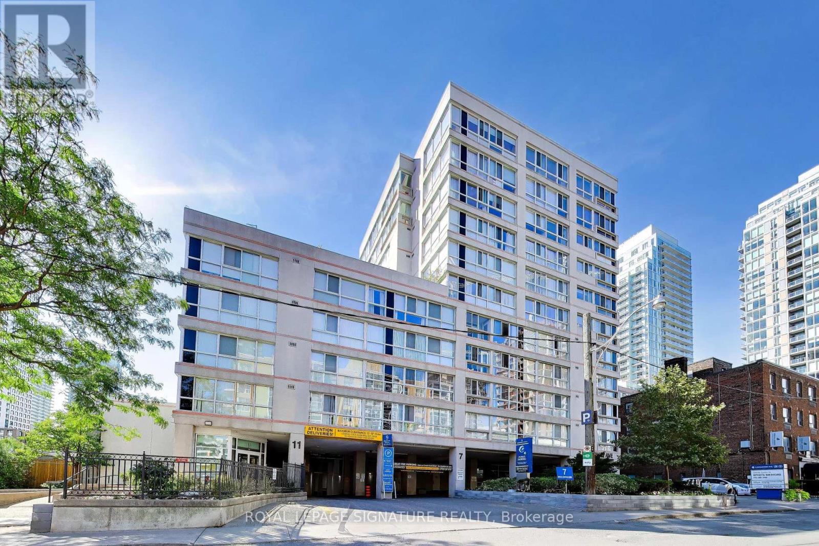 Th5 - 11 Broadway Avenue, Toronto, Ontario M4P 1T7 - Photo 2 - C13750730