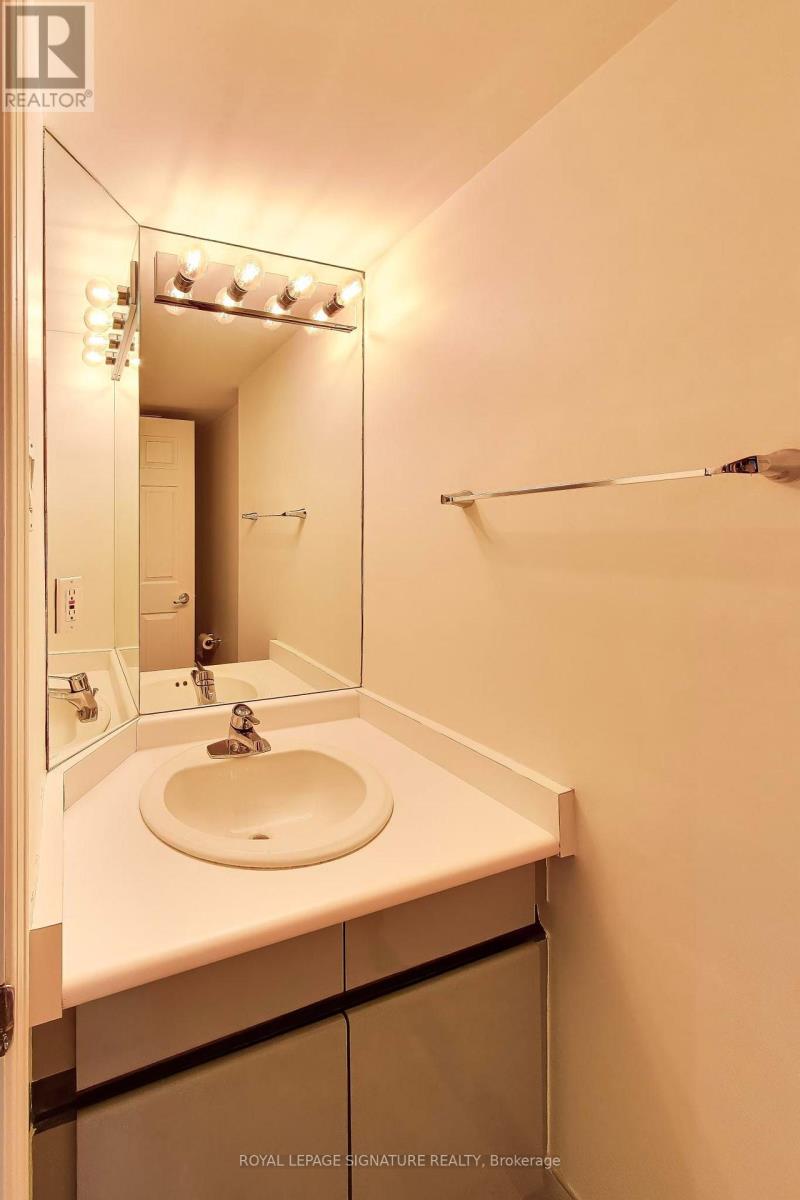 Th5 - 11 Broadway Avenue, Toronto, Ontario M4P 1T7 - Photo 26 - C13750730