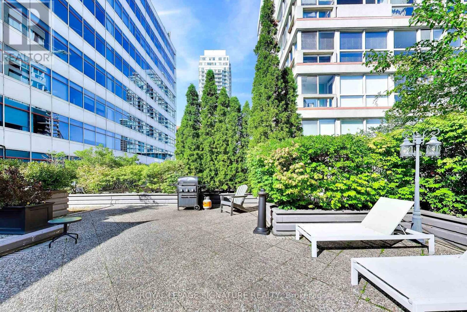 Th5 - 11 Broadway Avenue, Toronto, Ontario M4P 1T7 - Photo 33 - C13750730