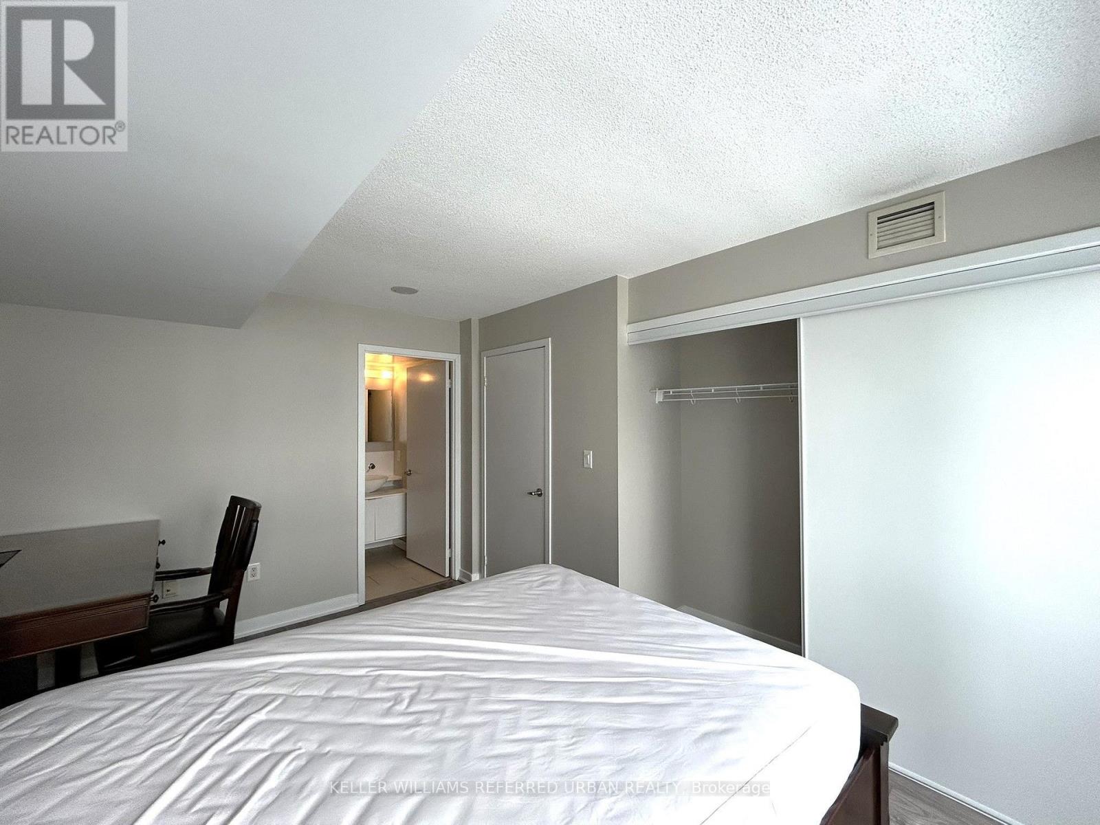 2906 - 15 Fort York Boulevard, Toronto, Ontario L1G 3J5 - Photo 8 - C13750738