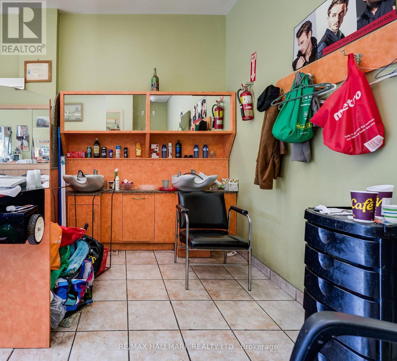 1786 Danforth Avenue, Toronto, Ontario M4C 1H8 - Photo 10 - E13750712