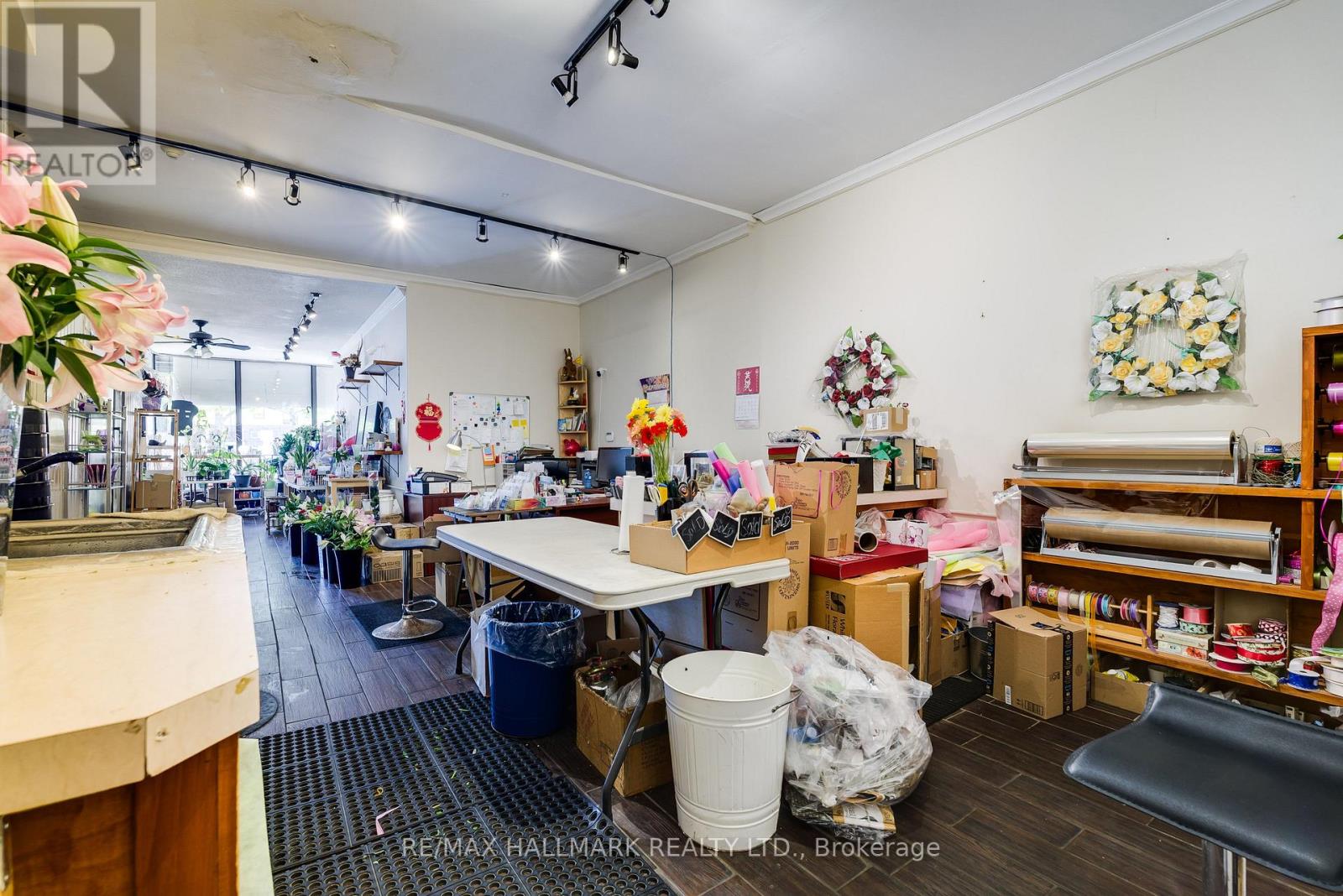2424 Danforth Avenue, Toronto, Ontario M4C 1K9 - Photo 9 - E13750724