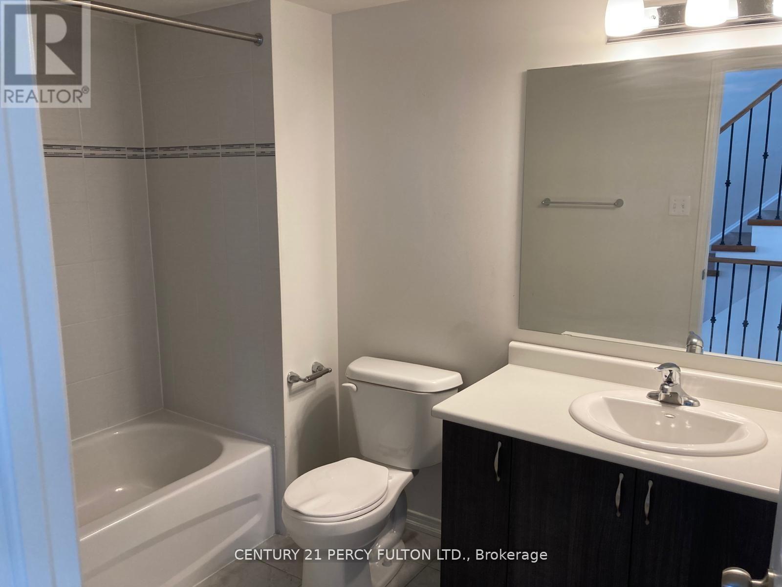 45 Pony Path, Oshawa, Ontario L1L 0L1 - Photo 18 - E13750736