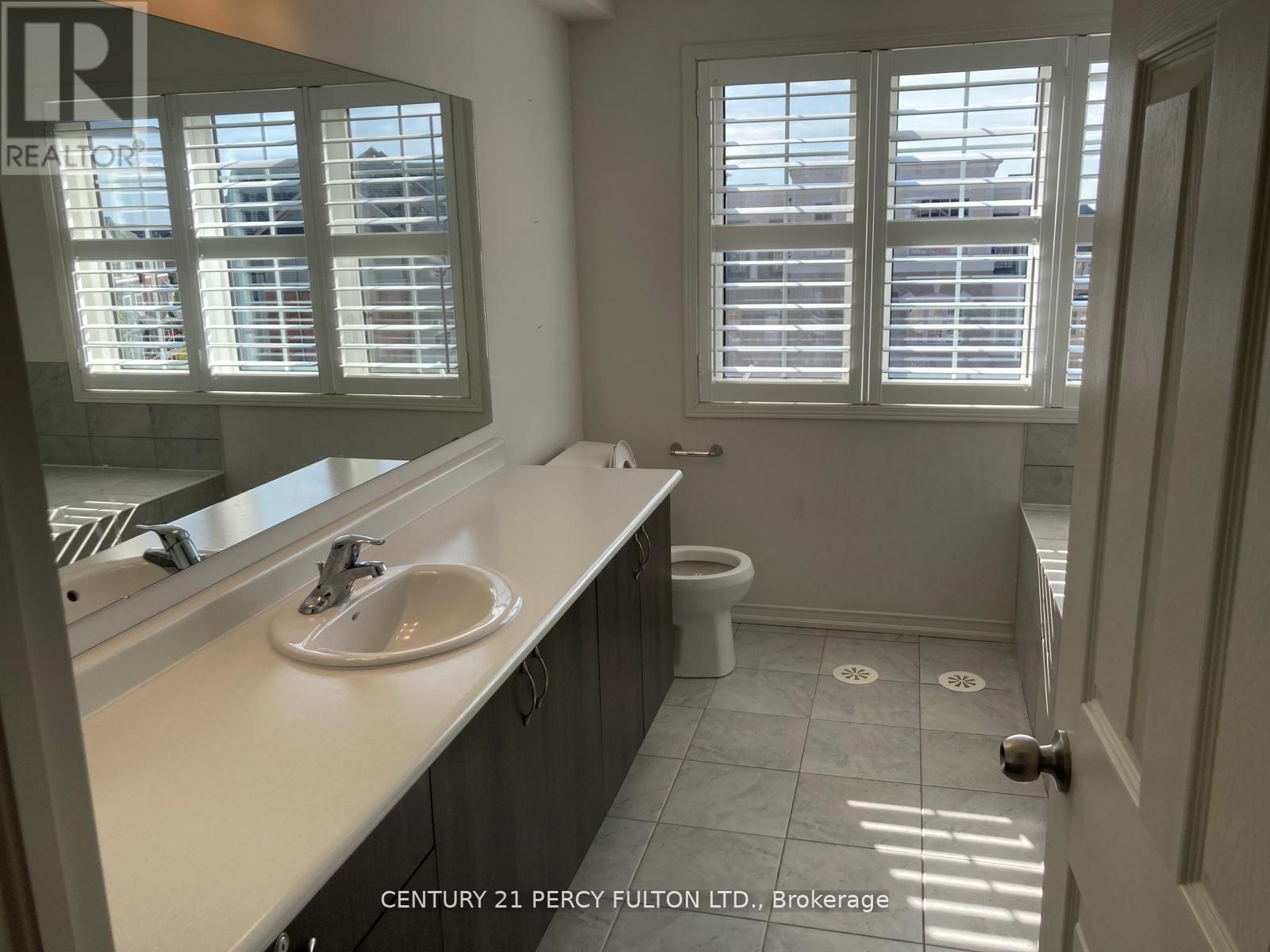 45 Pony Path, Oshawa, Ontario L1L 0L1 - Photo 26 - E13750736