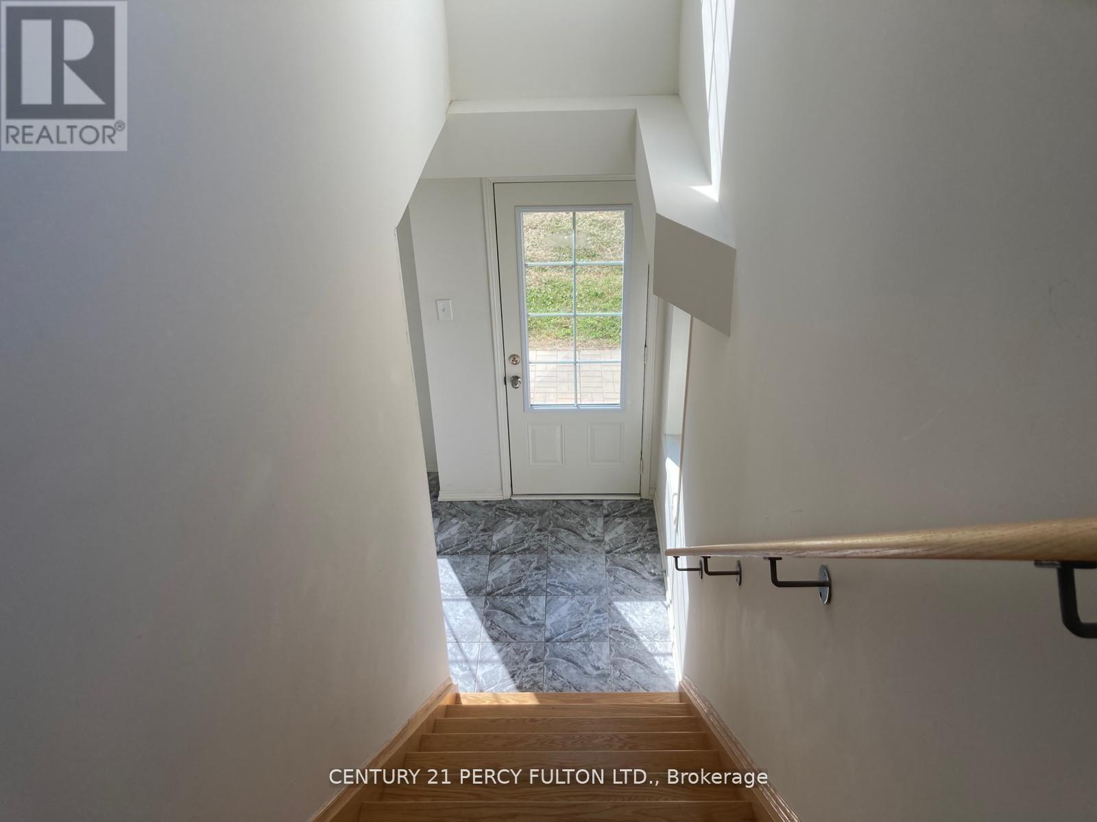 45 Pony Path, Oshawa, Ontario L1L 0L1 - Photo 31 - E13750736