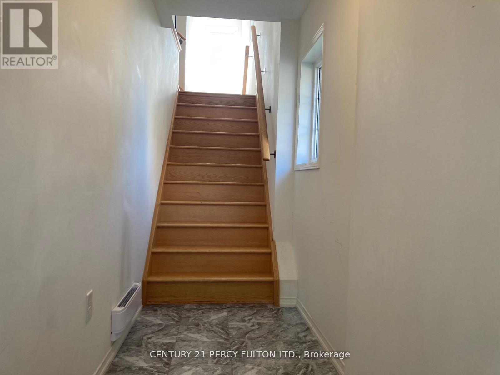 45 Pony Path, Oshawa, Ontario L1L 0L1 - Photo 32 - E13750736