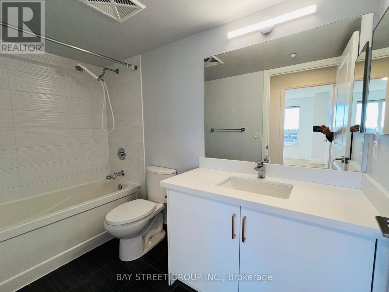811 - 370 Highway 7 E, Richmond Hill, Ontario L4B 0C4 - Photo 11 - N13750716