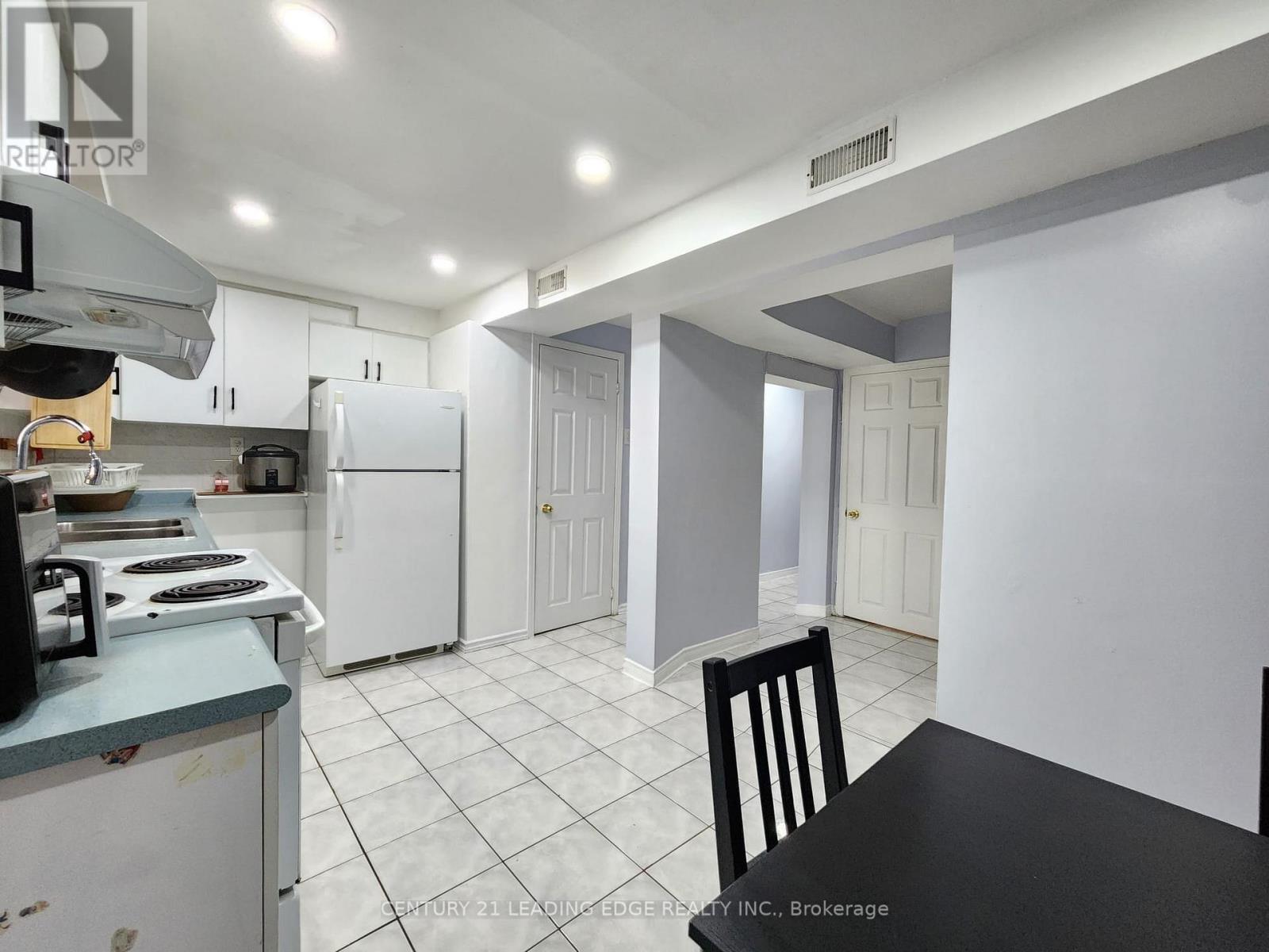 82 - 203 Lotherton Pathway, Toronto, Ontario M6B 2G6 - Photo 19 - W13750718