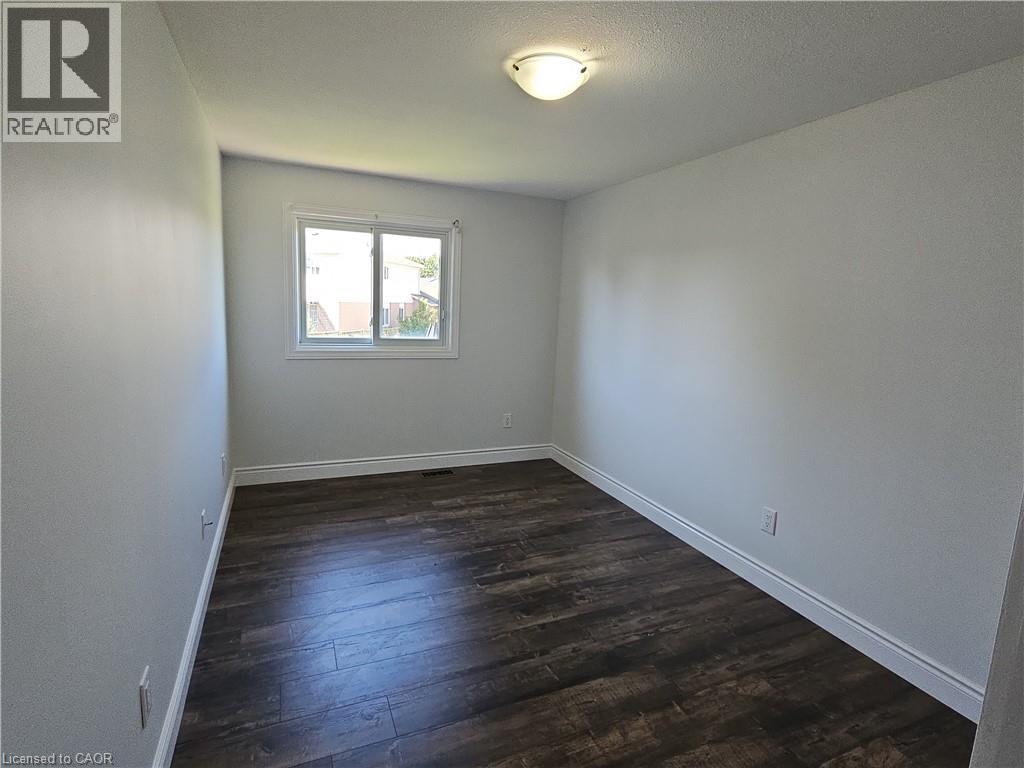 105 Activa Avenue, Kitchener, Ontario  N2E 2T3 - Photo 23 - 40855502