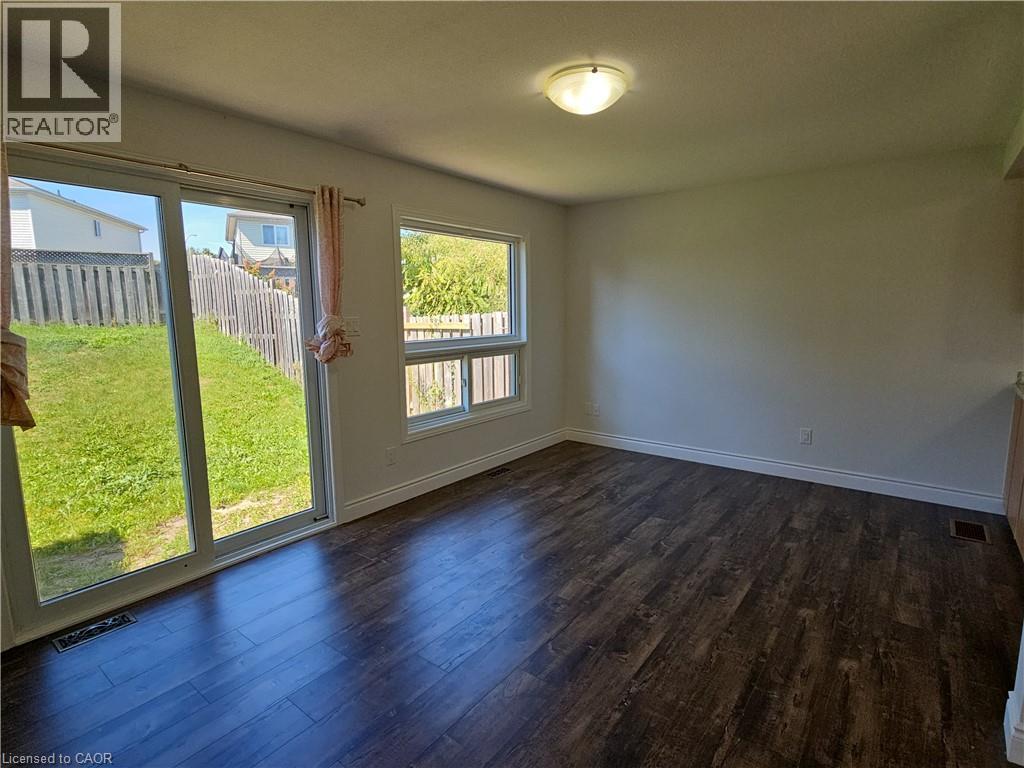 105 Activa Avenue, Kitchener, Ontario  N2E 2T3 - Photo 14 - 40855502