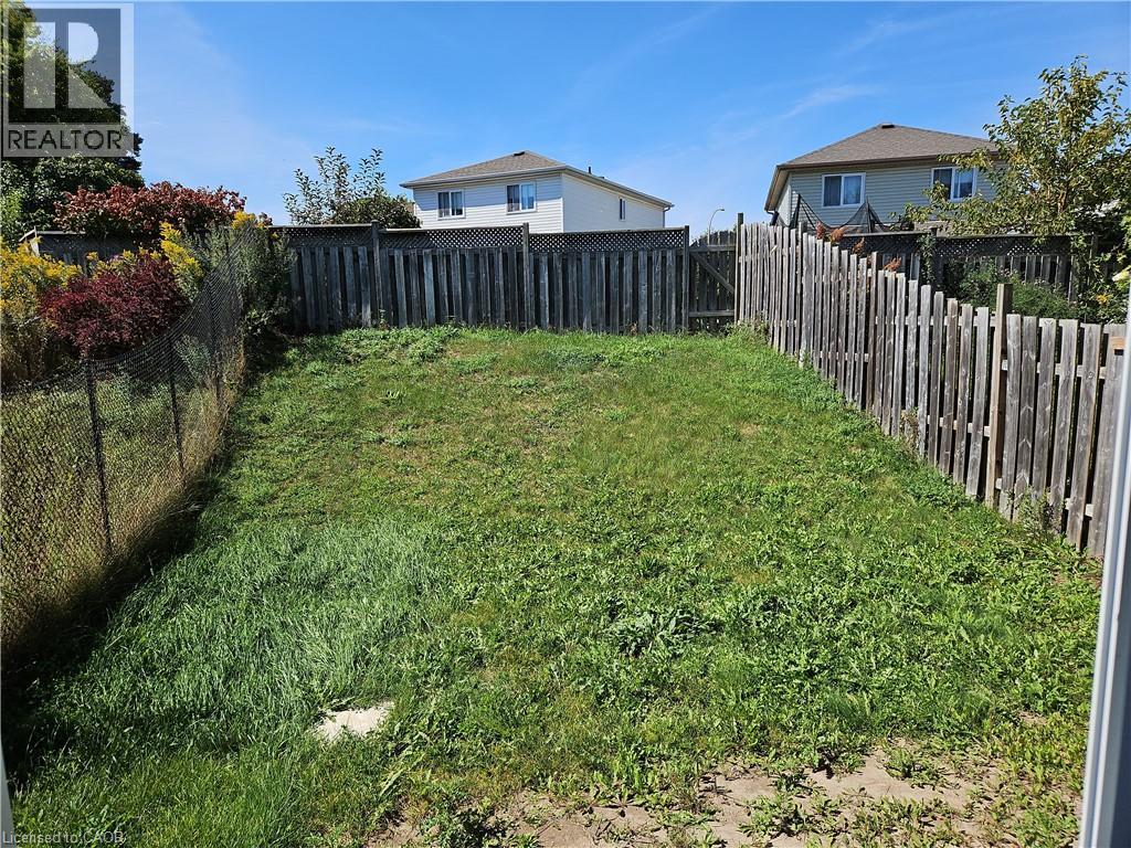 105 Activa Avenue, Kitchener, Ontario  N2E 2T3 - Photo 32 - 40855502