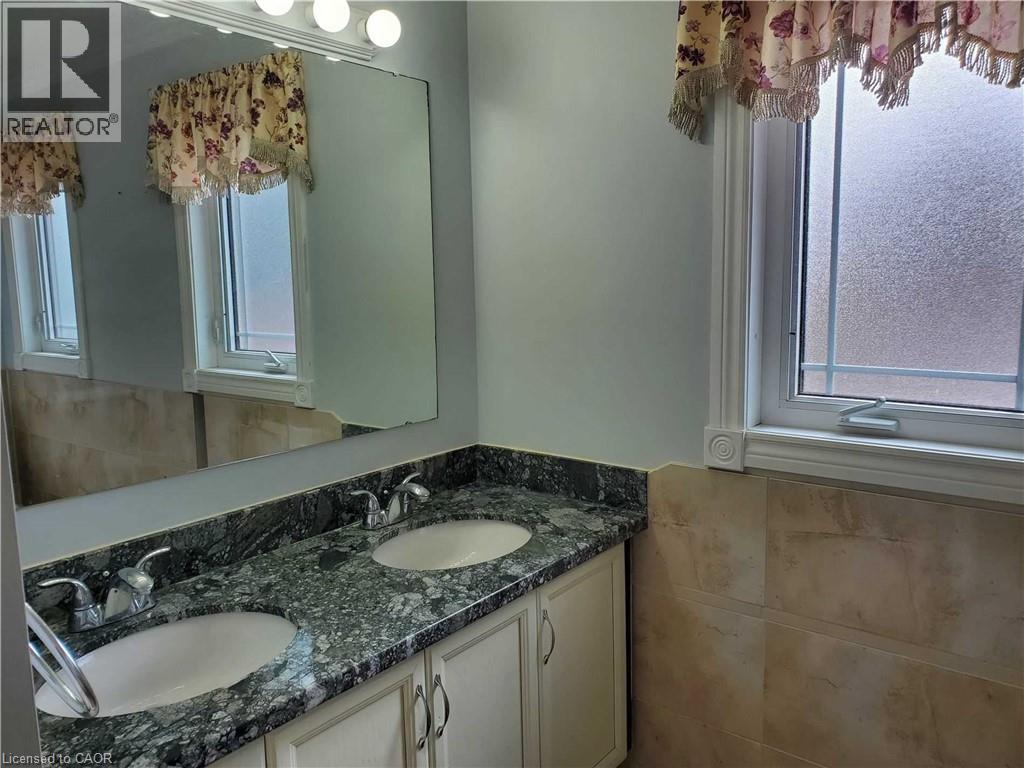 14 Newdale Place, Brampton, Ontario  L6S 5Z2 - Photo 8 - 40859990