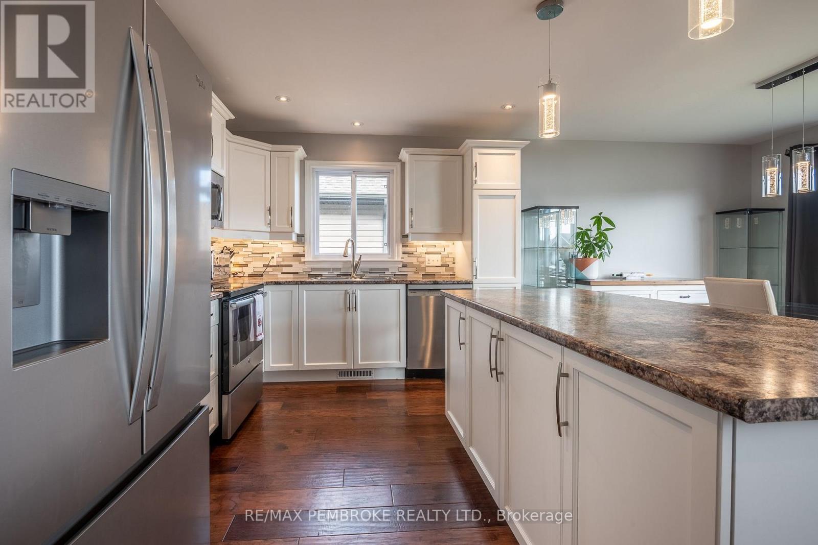 521 Gardner Crescent, Petawawa, Ontario  K8H 0C4 - Photo 14 - X13750758